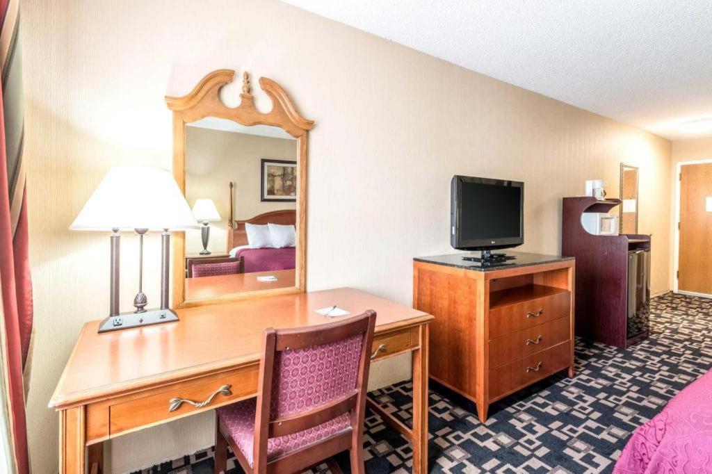Quality Inn Ripley Exterior photo